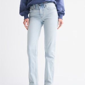 Abercrombie & Fitch 90’s Straight Mid Rise Jean